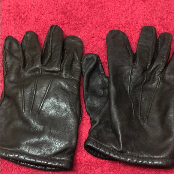 Marshall Fields Other - Men’s dark brown leather gloves with acrylic line